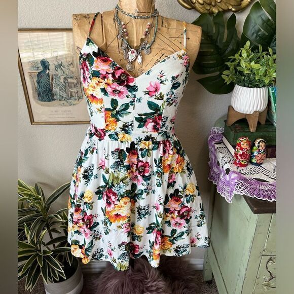 Emerald Sundae Pink Maroon Yellow Linen Blend Fit & Flare Dress Sz 7 Feminine - Picture 1 of 13